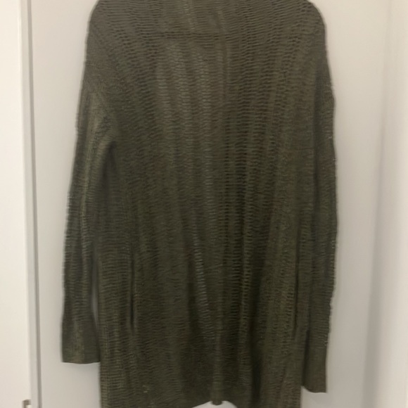 2/30 AE Olive Green Cardigan - Picture 4 of 4